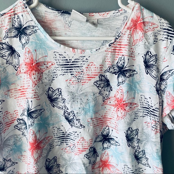 Weekends by Chico’s printed shirt - Picture 2 of 5